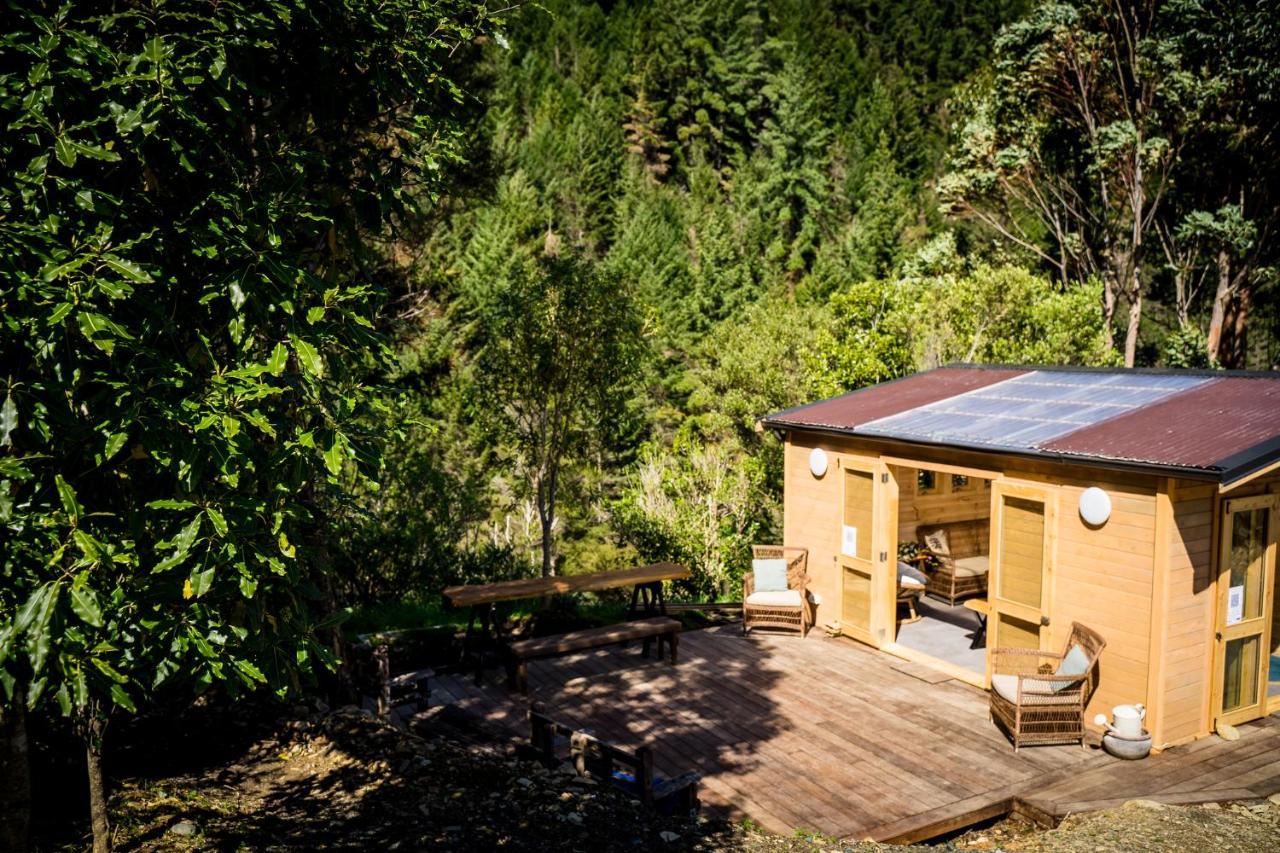 Maitai Whare Iti - Adventure Cabins & House Нельсон Экстерьер фото