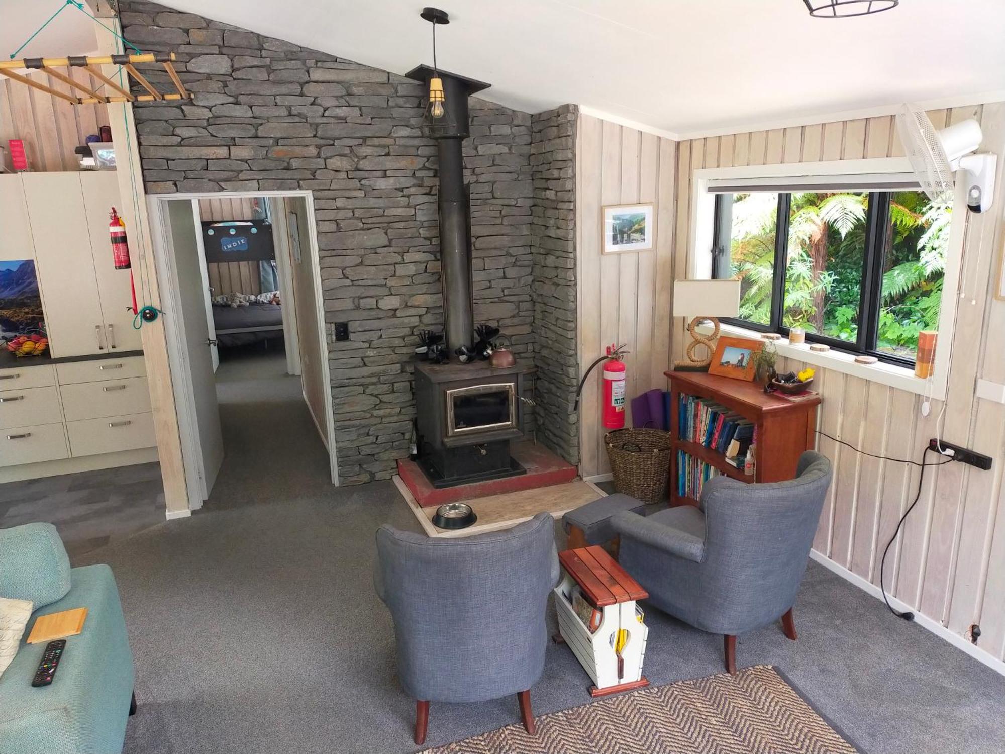 Maitai Whare Iti - Adventure Cabins & House Нельсон Экстерьер фото